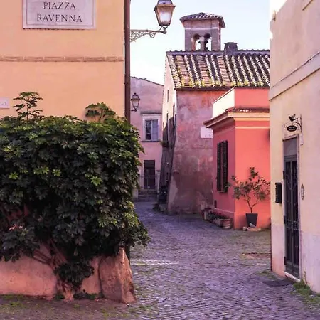 Felici's Agli Scavi Di *