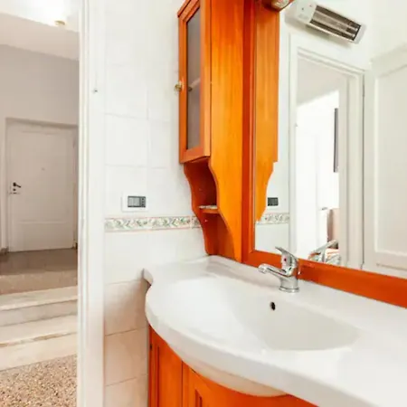 Apartment Felici's Agli Scavi Di *